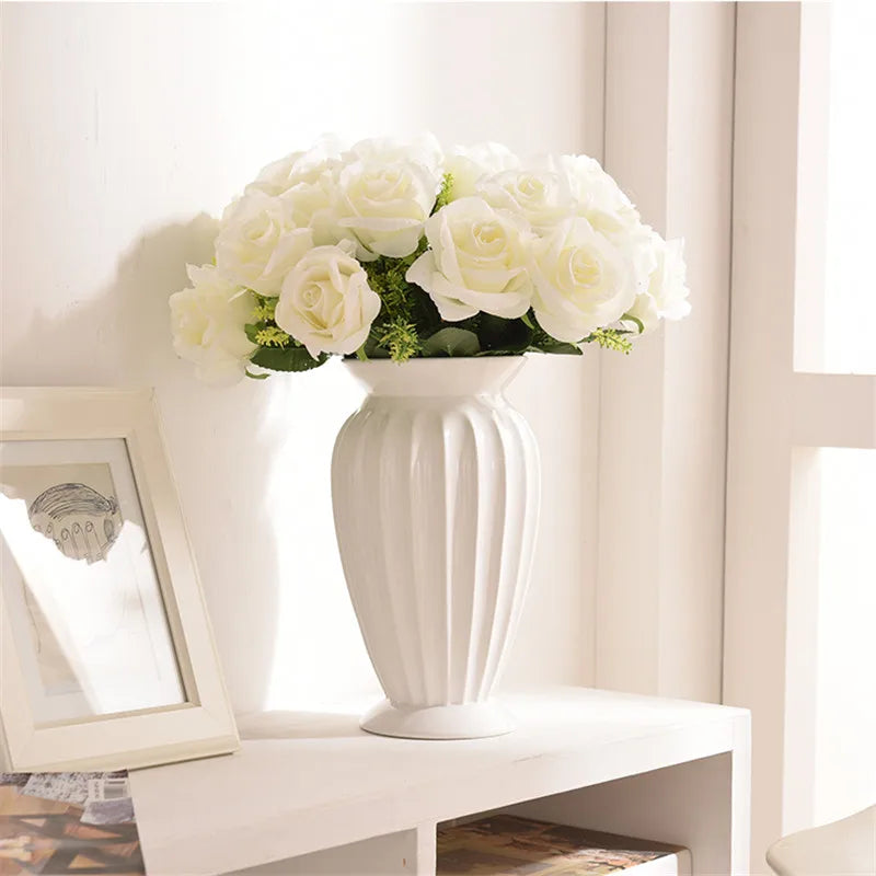 Modern Minimalist Europe Style Ceramic Flower Vase Ornaments Creative Tabletop Flower White Vase Home Christmas Decoration