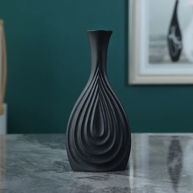 Creative Black Ceramic Vase Simple Nordic Flower Pot Art Decor Home Decoration Accessories Office Living Room Interior Decor