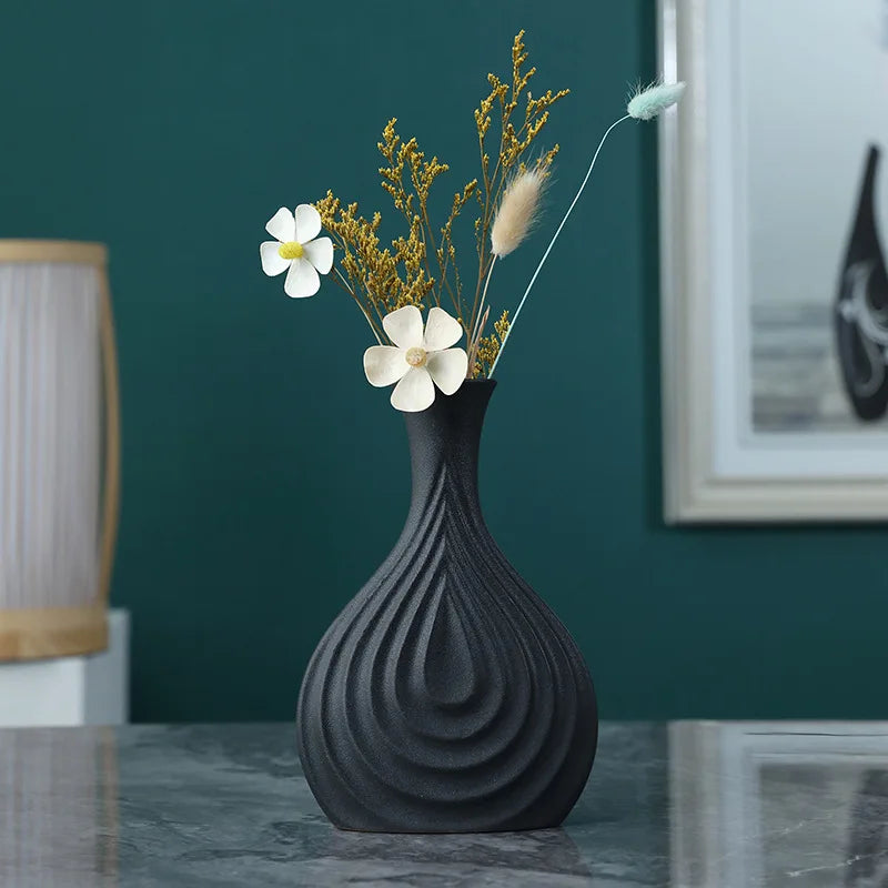 Creative Black Ceramic Vase Simple Nordic Flower Pot Art Decor Home Decoration Accessories Office Living Room Interior Decor