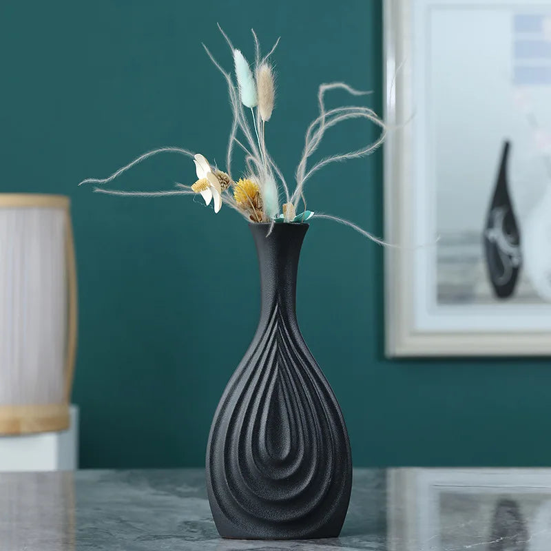 Creative Black Ceramic Vase Simple Nordic Flower Pot Art Decor Home Decoration Accessories Office Living Room Interior Decor